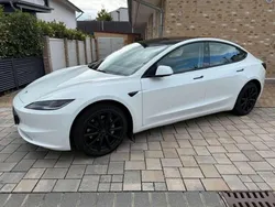 Weiß Gebraucht 2023 Tesla Model 3 RWD Limousine | 34.499 € (Etwas zu teuer)