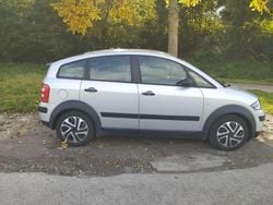 Grau Gebraucht 2003 Audi A2 Kleinwagen | 1.800 € (Guter Preis)