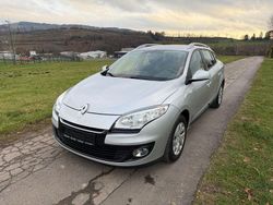 Grau Gebraucht 2012 Renault Mégane III Expression Limousine | 3.990 € (Etwas zu teuer)