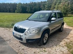 Silber Gebraucht 2010 Skoda Yeti SUV | 6.400 € (Etwas zu teuer)