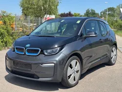 Weiß Gebraucht 2021 BMW i3 Comfort Edition Kleinwagen | 13.400 € (Guter Preis)