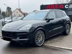 Schwarz Gebraucht 2018 Porsche Cayenne Turbo Chrono SUV | 61.900 €