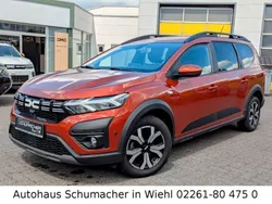 Braun Gebraucht 2023 Dacia Jogger Expression Van / Kleinbus | 18.490 € (Fairer Preis)
