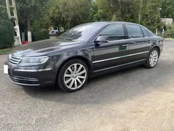 Braun Gebraucht 2016 VW Phaeton Limousine | 29.100 €