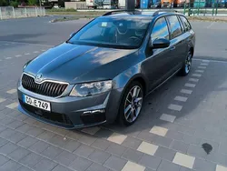 Grau Gebraucht 2015 Skoda Octavia RS Kombi | 15.000 € (Fairer Preis)