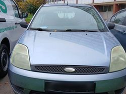 Silber Gebraucht 2005 Ford Fiesta Kleinwagen | 500 € (Guter Preis)