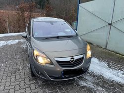 Andere farben Gebraucht 2010 Opel Meriva Van / Kleinbus | 4.250 € (Etwas zu teuer)