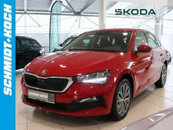 Rot Gebraucht 2023 Skoda Scala Tour Kleinwagen | 20.490 € (Guter Preis)