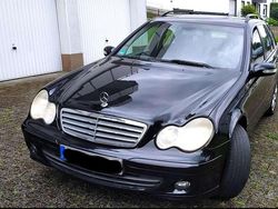 Schwarz Gebraucht 2006 Mercedes C220 Classic Kombi | 2.200 € (Fairer Preis)