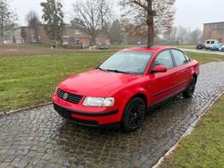 Rot Gebraucht 2000 VW Passat Limousine | 3.250 € (Teuer)