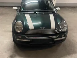 Grün Gebraucht 2002 Mini Cooper Kleinwagen | 1.600 € (Fairer Preis)