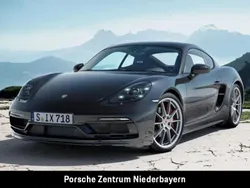 Tiefschwarzmetallic (metallic) Gebraucht 2022 Porsche Cayman GTS Coupé | 89.790 € (Etwas zu teuer)