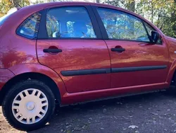 Rot Gebraucht 2005 Citroën C3 Comfort Kleinwagen | 2.390 € (Fairer Preis)
