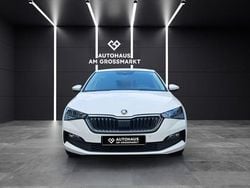 Weiß Gebraucht 2022 Skoda Scala Clever Kleinwagen | 19.790 € (Fairer Preis)