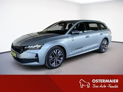 Brillantsilber Gebraucht 2024 Skoda Octavia Selection Kombi | 32.690 € (Guter Preis)