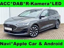 Grau Gebraucht 2025 Ford Focus Titanium Limousine | 22.769 € (Superpreis)