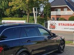 Schwarz Gebraucht 2015 Mercedes E200 Avantgarde Kombi | 16.000 € (Fairer Preis)