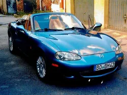 Blau Gebraucht 2005 Mazda MX5 Cabrio | 9.700 € (Teuer)