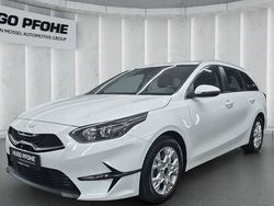 Weiß Gebraucht 2024 Kia Ceed Sportswagon Kombi | 21.450 € (Guter Preis)