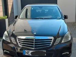 Schwarz Gebraucht 2010 Mercedes E250 Avantgarde Limousine | 10.999 € (Fairer Preis)