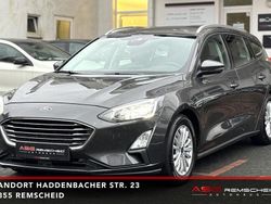 Grau Gebraucht 2020 Ford Focus Titanium Kombi | 12.890 € (Guter Preis)