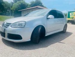 Silber Gebraucht 2006 VW Golf V R Limousine | 15.500 €