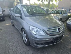 Bronze Gebraucht 2006 Mercedes B200 Van / Kleinbus | 3.900 € (Etwas zu teuer)