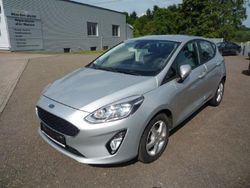 Polarsilber metallic Gebraucht 2018 Ford Fiesta Cool & Connect Kleinwagen | 8.990 € (Fairer Preis)