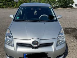 Silber Gebraucht 2008 Toyota Corolla Verso Van / Kleinbus | 3.500 € (Fairer Preis)
