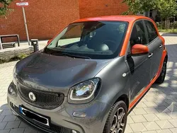 Orange Gebraucht 2016 Smart ForFour Basis Kleinwagen | 10.000 € (Fairer Preis)