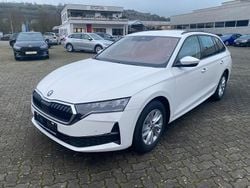 Candyweiss Neu 2025 Skoda Octavia Selection | 28.698 € (Superpreis)