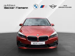 Sunset orange Gebraucht 2021 BMW 218 Active Tourer Advantage Van / Kleinbus | 20.778 € (Guter Preis)