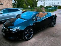 Schwarz Gebraucht 2016 Opel Cascada Cabrio | 16.990 € (Teuer)