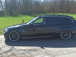 Schwarz Gebraucht 2006 BMW 330 Luxury Line Kombi | 7.900 € (Fairer Preis)