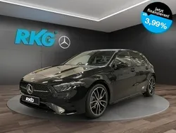 Schwarz Gebraucht 2025 Mercedes A200 AMG Limousine | 37.500 € (Teuer)