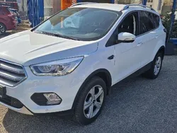 Frostweiß Gebraucht 2017 Ford Kuga Cool & Connect SUV | 15.800 € (Etwas zu teuer)