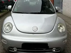 Silber Gebraucht 2000 VW Beetle Kleinwagen | 3.500 € (Etwas zu teuer)