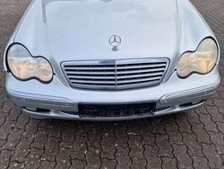 Grau Gebraucht 2003 Mercedes C180 Elegance Limousine | 1.150 € (Superpreis)