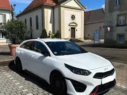 Weiß Gebraucht 2023 Kia ProCeed Kleinwagen | 29.585 € (Fairer Preis)