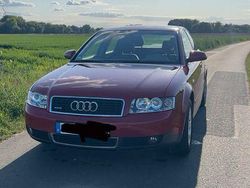 Rot Gebraucht 2001 Audi A4 Limousine | 5.799 €
