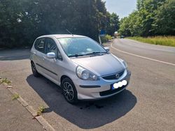 Silber Gebraucht 2004 Honda Jazz Kleinwagen | 2.300 €