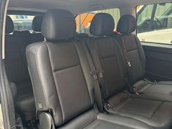 Rot Gebraucht 2019 Mercedes Vito Van / Kleinbus | 31.650 € (Teuer)
