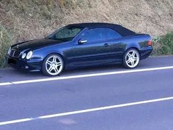 Schwarz Gebraucht 2001 Mercedes CLK430 Avantgarde Cabrio | 14.700 €
