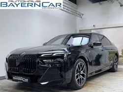 Black sapphire metallic Gebraucht 2025 BMW 740 M Sport Limousine | 113.489 €