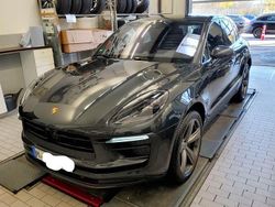 Grau Gebraucht 2022 Porsche Macan S SUV | 68.990 € (Fairer Preis)