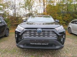 Attitude black mc. Gebraucht 2024 Toyota RAV4 Hybrid Team SUV | 39.800 € (Fairer Preis)