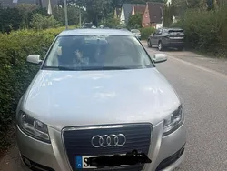 Grau Gebraucht 2011 Audi A3 Sportback Attraction Limousine | 8.000 € (Fairer Preis)
