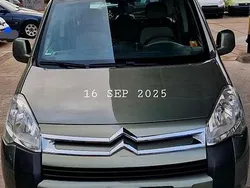 Grün Gebraucht 2009 Citroën Berlingo Van / Kleinbus | 4.300 € (Fairer Preis)