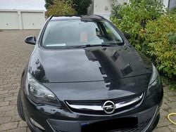 Schwarz Gebraucht 2015 Opel Astra Edition Kombi | 4.299 € (Guter Preis)