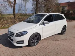 Weiß Gebraucht 2015 Mercedes B180 Style Van / Kleinbus | 12.850 € (Fairer Preis)